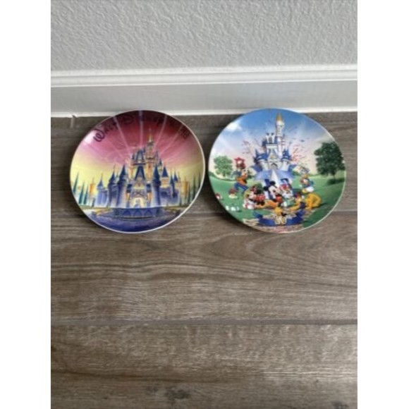 vintage Disney World collectible plates, lot of 2, 30th Anniversary, Cinderella - Picture 2 of 6